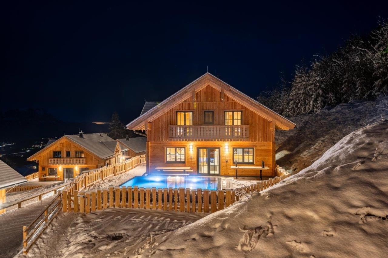 Poolchalet Dachsteinblick พรุกแกร์น ภายนอก รูปภาพ